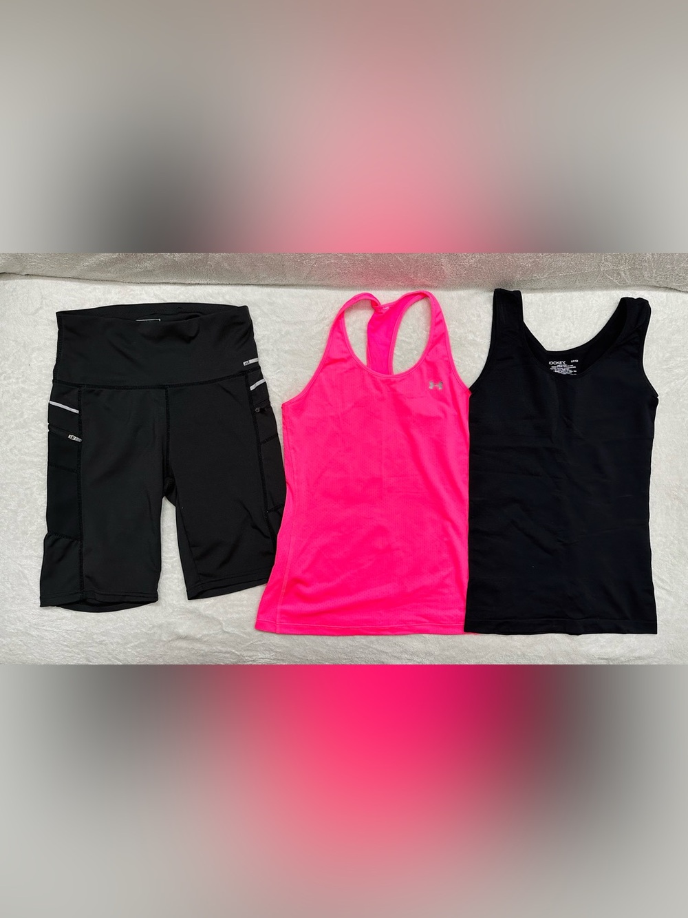 Lot Women Sport Clothes Top & Pants Size S Athleta,Under Armour Excellent Condit